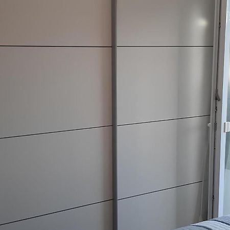Apartment Puntamika Villa De Rosa - Ground Floor 자다르 외부 사진